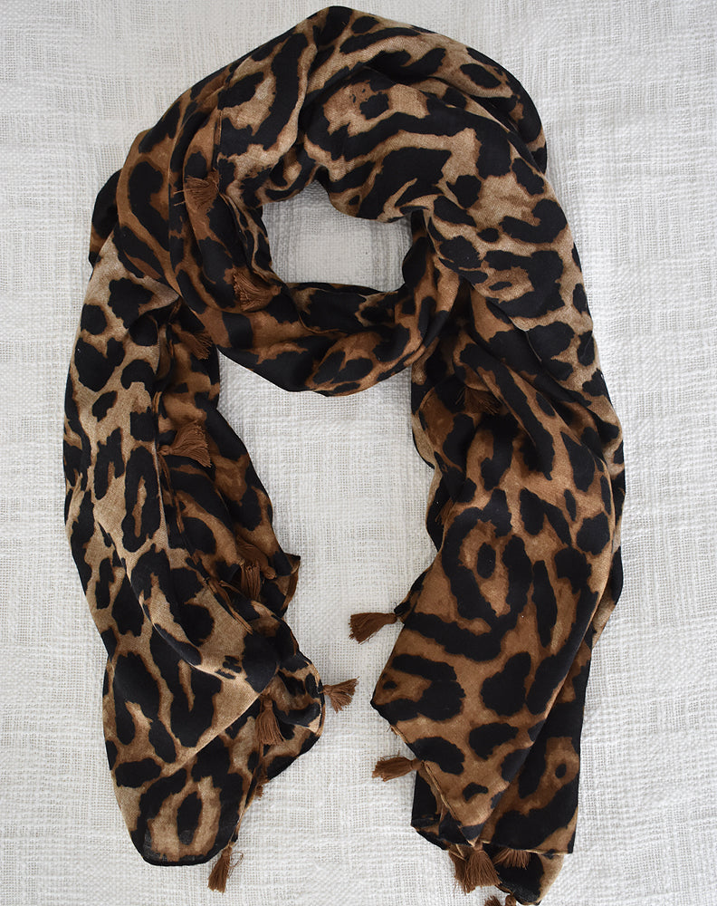 leopard_scarf.jpg